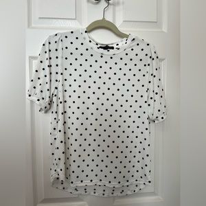 Banana Republic black and white polka dot blouse. Short sleeve. Medium petite.